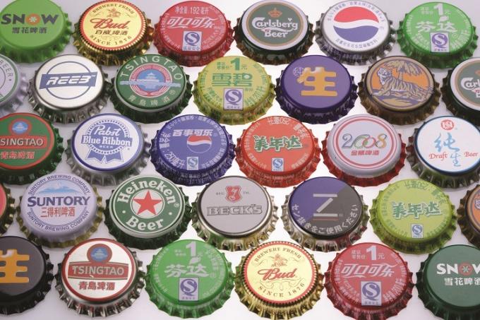 Bouteille en verre de bière noire de 26 mm, couvercles, sommets, couronne métallique personnalisée 0