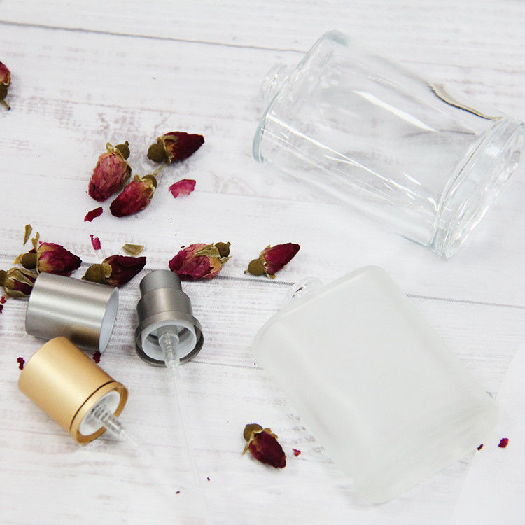 Bouteille de parfums carrée personnalisée 30 ml 50 ml 100 ml Bouteilles en verre de parfums de couleur claire