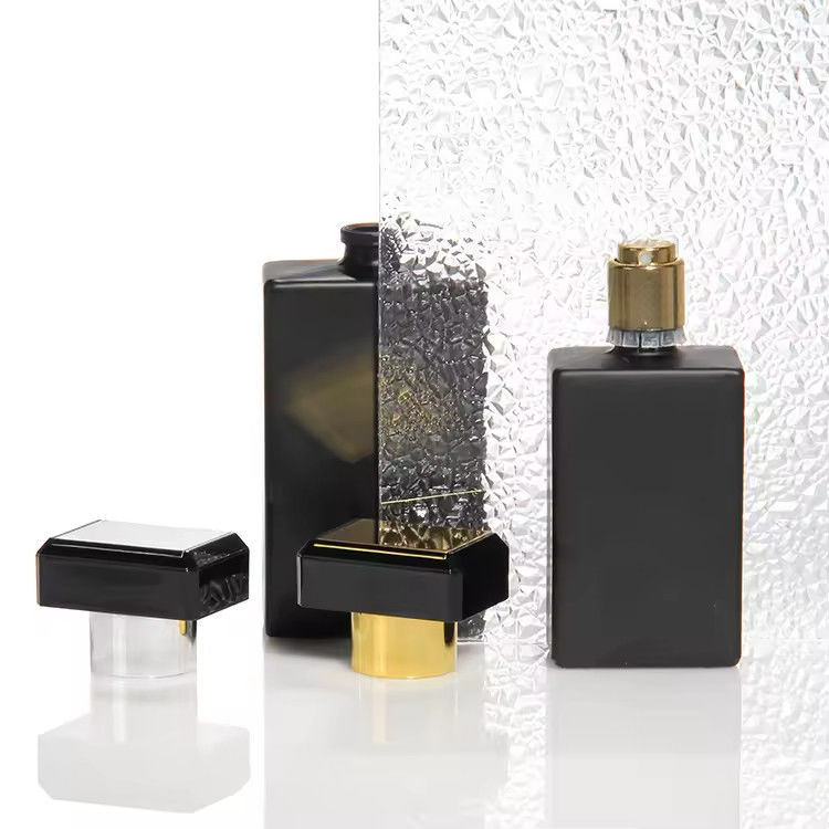 Bouteille de parfum de luxe sur mesure femme 30 ml 50 ml 100 ml bouteille de parfum en verre vide et rechargeable