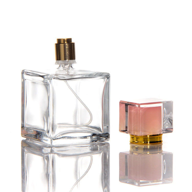 30 ml 50 ml 100 ml Bouteilles de parfums hexagonales carrées bouchon cristallin avec pulvérisateur de pompe sur bouteille en verre