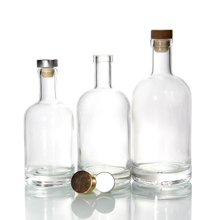 Bouteilles en verre transparent pour les boissons à vin et boissons avec bouchon de liège Bouteilles à couvercle hermétique fournisseur 500 ml 750 ml