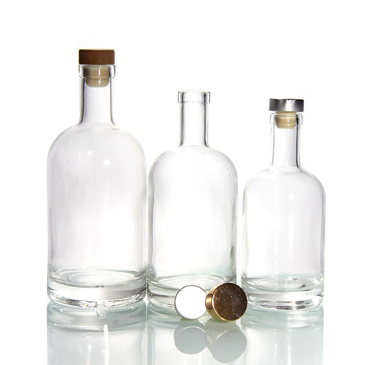 Bouteilles en verre transparent pour les boissons à vin et boissons avec bouchon de liège Bouteilles à couvercle hermétique fournisseur 500 ml 750 ml