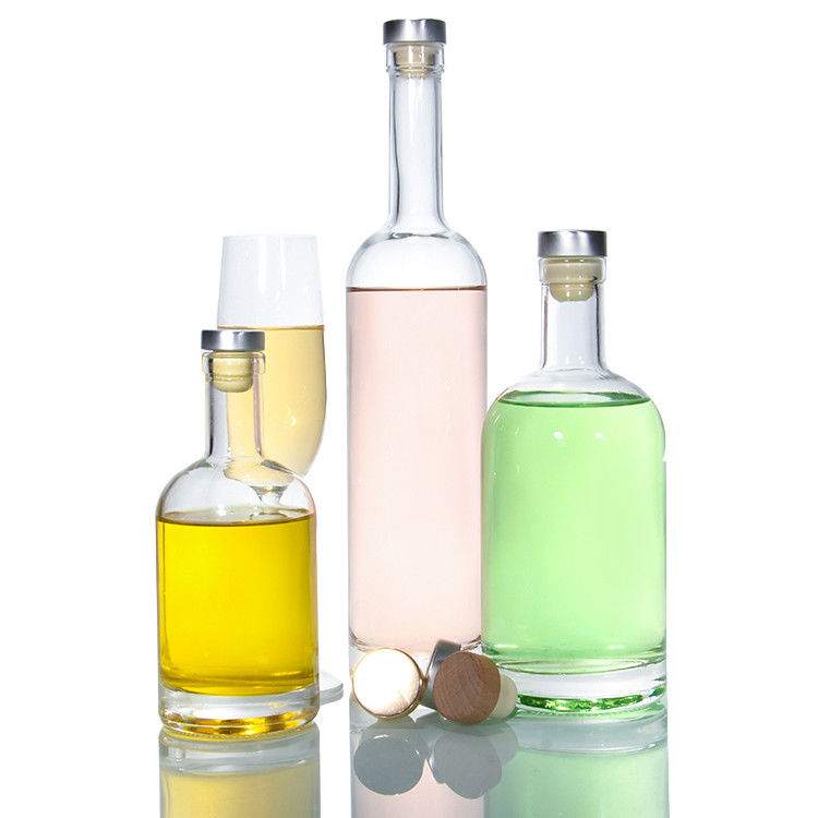 Bouteilles en verre transparent pour les boissons à vin et boissons avec bouchon de liège Bouteilles à couvercle hermétique fournisseur 500 ml 750 ml