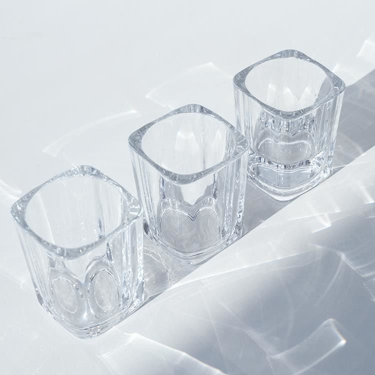 Les verres à glaçons 10ml 30ml 70ml sont très populaires.