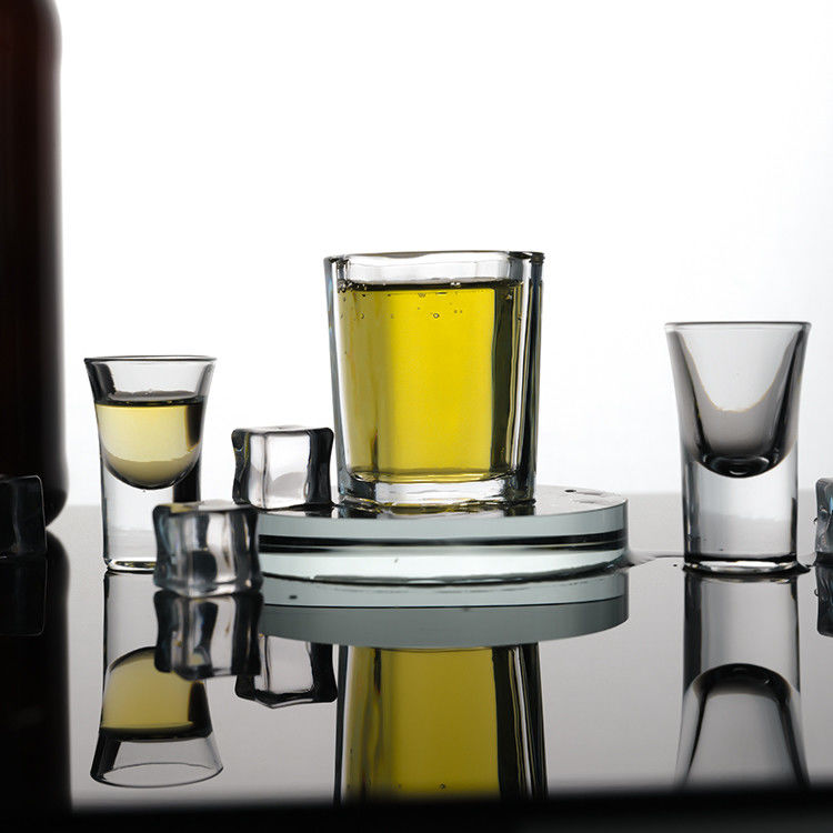 Des échantillons gratuits Luxe 30ml 40ml 70ml Clear Mini Sublimation Shot Glass Tequila Shot Glasses Espresso Shot Glass