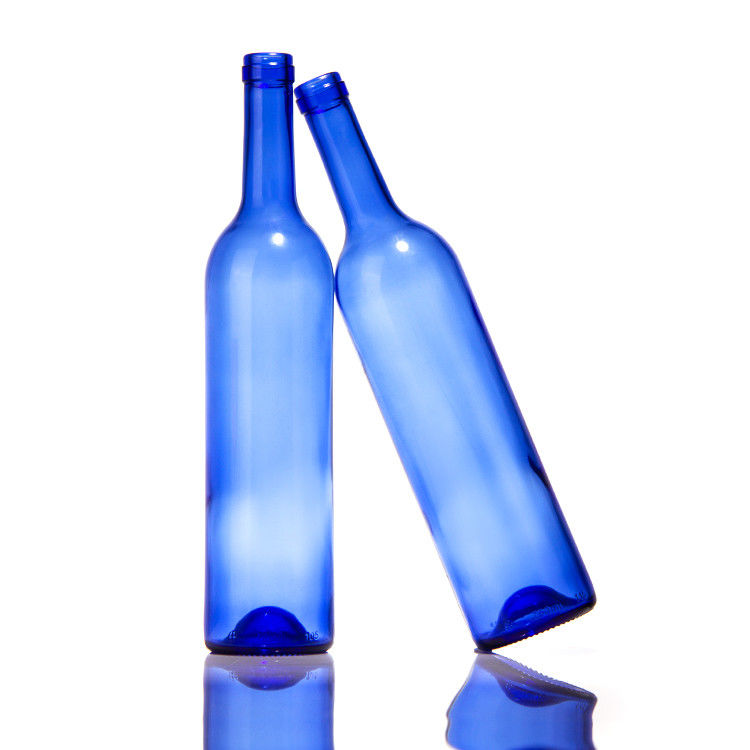 Bouteille en verre vide d' huile bleu ambre 750 ml de bière sèche de vin rouge avec couvercle