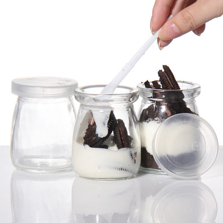 8 oz de bouteille de yaourt vide, pot de pudding et bouteille de lait frais avec couvercle de liège